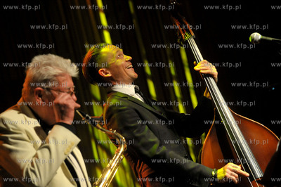 Stary Manez. Koncert Wojtek Mazolewski Quintet. Z zespołem...
