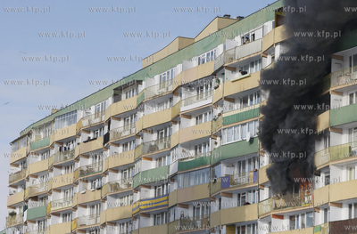 Gdansk Przymorze.Pozar wybuchl na piatym pietrze w...