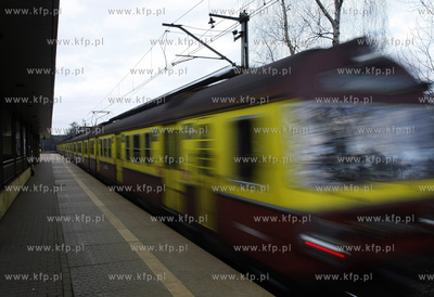 Sopot Kamienny Potok. Peron kolejki SKM.
22.03.2010
fot....