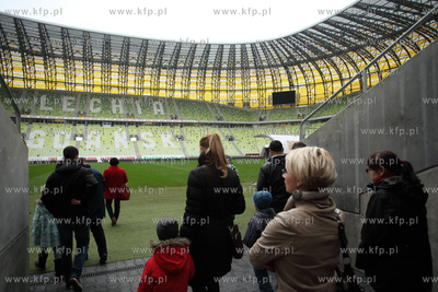 PGE Arena i Schronisko dla Bezdomnych Zwierzat Promyk...