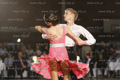 Gimnazjumnr 2 w Zukowie. Konkurs tanca towarzyskiego.
06.12.2014
fot....