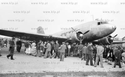 Samolot na lotnisku w Gdansku - Wrzeszczu. Obecnie...