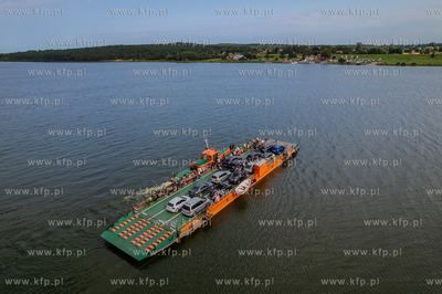 Przeprawa promowa Świbno - Mikoszewo. 25.08.2024 fot....