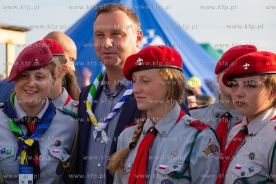 Prezydent Andrzej Duda odwiedził harcerzy na Zlocie...