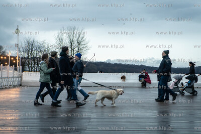 Molo w Sopocie. 2.01.2022 / fot. Anna Rezulak / KFP