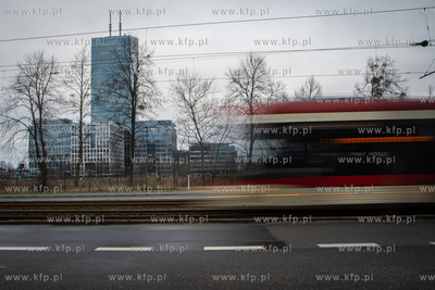 Oliwa, ul. Wita Stwosza. Nz. Olivia Bussines Center....