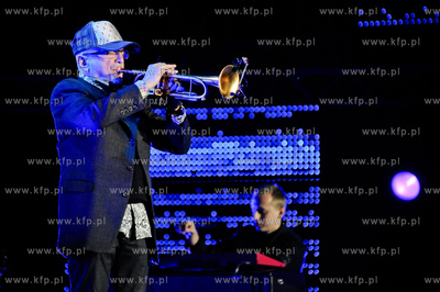 Gdansk. Dziedziniec Polskiej Filharmoni Baltyckiej....