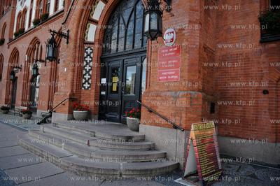 Slupsk. Plac Zwyciestwa. Urzad Miejski.
06.09.2011
fot....