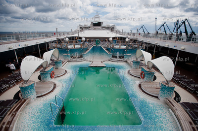 Port w Gdyni. Nabrzeze Francuskie. Wizyta wycieczkowca...