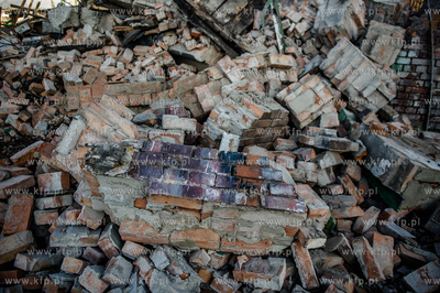 Gdansk. Tereny bylej Stoczni Gdansk. Wyburzenie budynku...