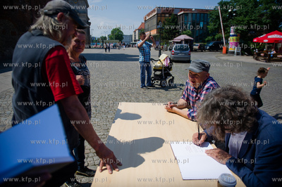 Gdansk. Targ Weglowy. Premiera ksiazki pt. Gdansk w...