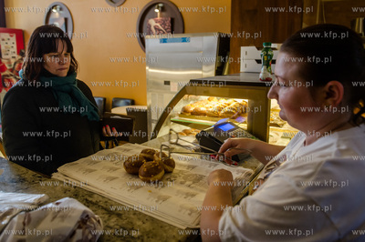 Tlusty czwartek w gdynskim Paczusiu - najbardziej obleganym...