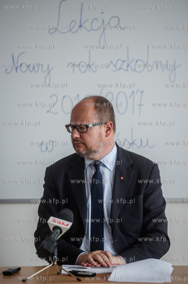 Gdańsk. Morskia Niepubliczna Szkola Podstawowa. Konferencja...