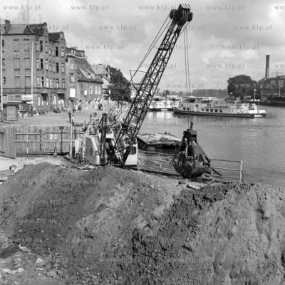 Przebudowa Długiego Pobrzeża w Gdańsku. 
8.09.1971
wrzesien1971_z.kosycarz_p26
Fot....