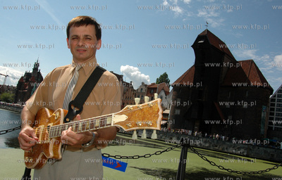 Walenty Rybak z Gdanska - muzyk i bursztynnik tworca...