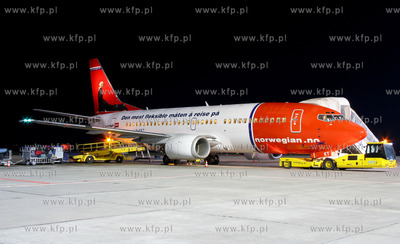 Gdansk Rebiechowo. Nz. Boeing 737-36N linii Norwegian...