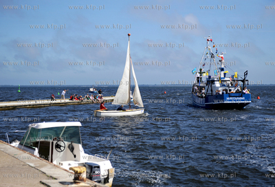Morska Pielgrzymka Rybakow na lodziach na odpust sw....