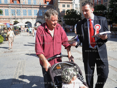 Promocja kandydata na prezydenta Bronislawa Komorowskeigo...