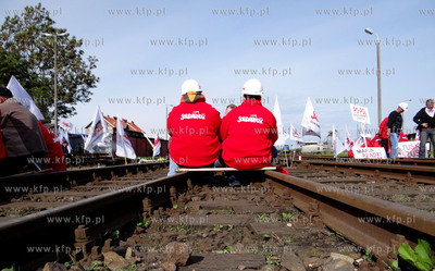 Braniewo. Grupa gornikow ze Slaska zablokowala pociagi...