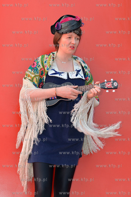 Piosenkarka Katy Carr,  Brytyjka polskiego pochodzenia,...