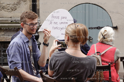 Gdańsk. Biblioteka na ul. Mariackiej. Narodowe czytanie...