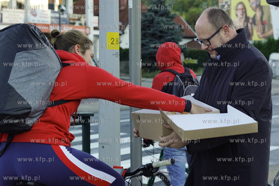 Paweł Adamowicz i kandydaci do rady miasta z komitetu...