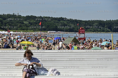 Sopot. Plaza, Molo, Plac przyjaciol Sopotu. Upalna...