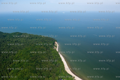 Kepa Redlowska z lotu ptaka. Na pierwszymplanie rezerwat...