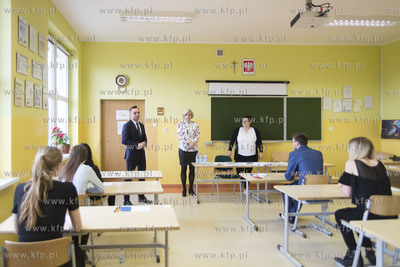 Darzlubie, wieś kaszubska w Gminie Puck. Jedyne Gimnazjum...