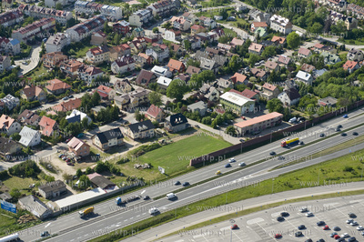 Gdansk Osowa z lotu ptaka. Na dole trojmiejska obwodnica....