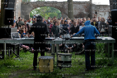 Streetwaves czyli artystyczna akcja miejska w Gdansku...
