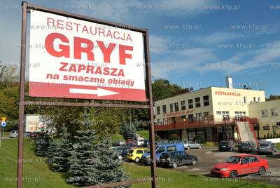Zukowo. Restauracja Gryf.  28.09.2012 Fot. Maciej Kosycarz...