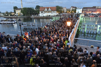 Gdańsk. Uroczyste otwarcie kładki na Ołowiankę....