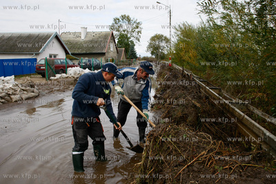 Nowakowo, Wyspa Nowakowska kolo Elblaga. Sztorm na...