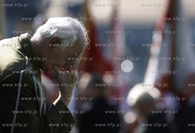 Gdansk. Plac Solidarnosci. Uroczysta msza sw. z okazji...