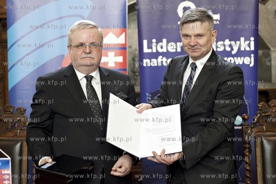 Gdansk. Dwor Artusa. Podpisanie umowy miedzy Zarzadem...