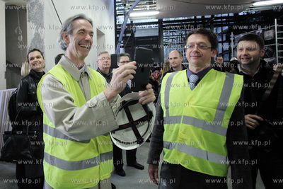 Uroczystosc zawieszenia wiechy na budowanym Teatrze...