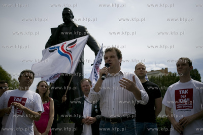 Gdynia. Marsz Tak dla JOW. Nz. Jacek Wilk, Nowa Prawica.
19.07.2015
fot....