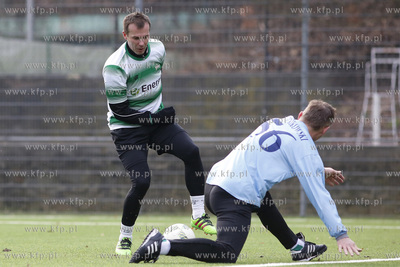 Gdansk. Boisko przy ul. Traugutta.  Noworoczny mecz...