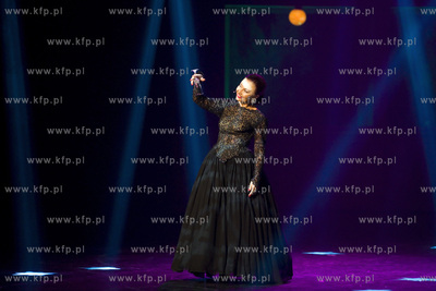 Włoska noc. Gala Sylwestrowo-noworoczna. Nz. Grażyna...