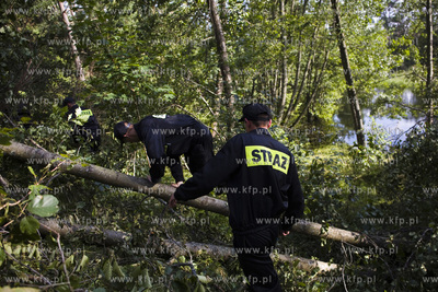 Skutki nawałnicy, która z piątku na sobotę przeszła...