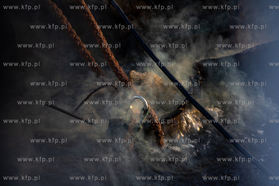 Remont Długiego Pobrzeża w Gdańsku. Nz. nurek 05.01.2024...