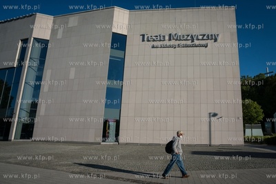 Teatr Muzyczny im. Danuty Baduszkowej w Gdyni. Od połowy...