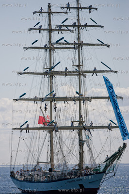 Gdynia. Uroczyste przywitanie zaglowca STS Fryderyk...