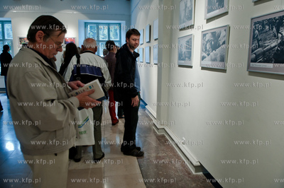Gdansk. Nadbaltyckie Centrum Kultury. Uroczystosc wreczenia...