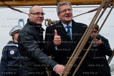 Gdansk. Stocznia Remontowa. Prezentacja zaglowca STS...