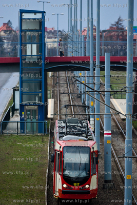 Gdansk Tramwaj ZKM na Al. Armii Krajowej.
19.04.2013
fot....