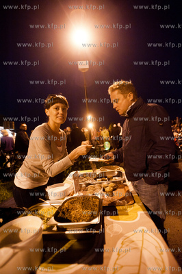 Streetwaves czyli artystyczna akcja miejska w Gdansku...