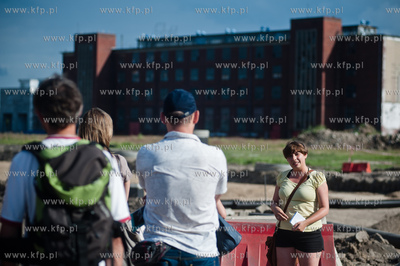 Stocznia Gdanska. Spacer z przewodniczka, bedacy czescia...