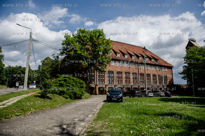 Gdansk. Biskupia Gorka. Zabytkowy budynek dawnego Schroniska...